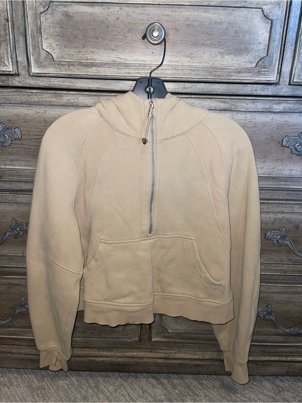 Lululemon Scuba Half-Zip Hoodie Cropped Sweatshirt in neutral beige color sz 4